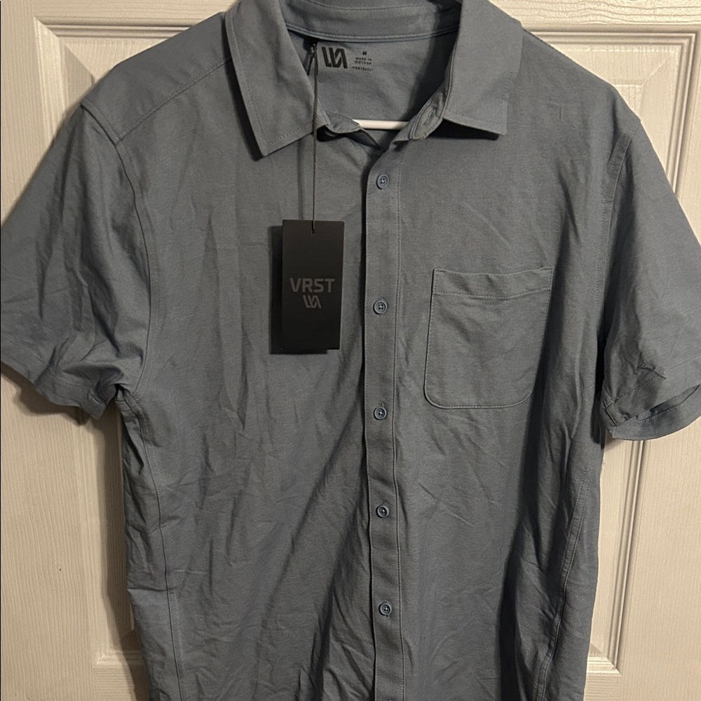 Men's Light Blue Casual Button-Down Shirt